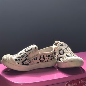 Cat & jack panda shoes